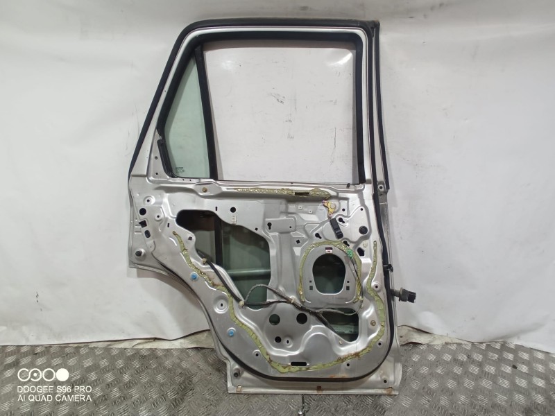 Recambio de puerta trasera izquierda para honda cr-v (rd8) es referencia OEM IAM   