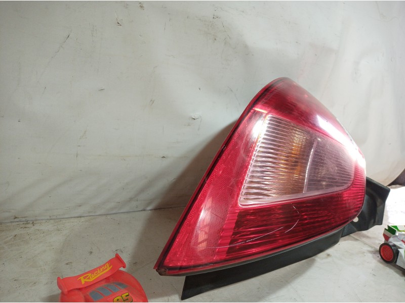 Recambio de piloto trasero izquierdo para renault megane ii berlina 5p referencia OEM IAM 89398361 89398361 89398361