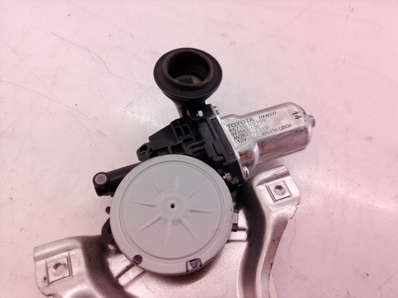 Recambio de elevalunas delantero derecho para toyota yaris active referencia OEM IAM 857100D100 857100D100 973582100