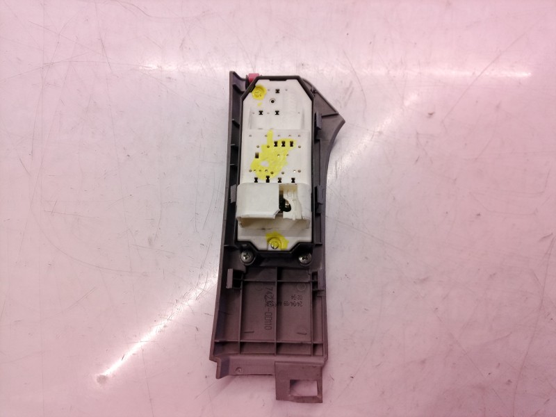 Recambio de mando elevalunas delantero izquierdo para toyota yaris active referencia OEM IAM 742320D110 742320D110 742320D110