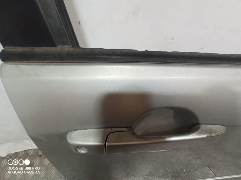 Recambio de puerta delantera derecha para honda cr-v (rd8) es referencia OEM IAM   