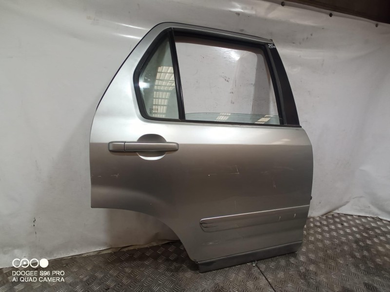 Recambio de puerta trasera derecha para honda cr-v (rd8) es referencia OEM IAM   