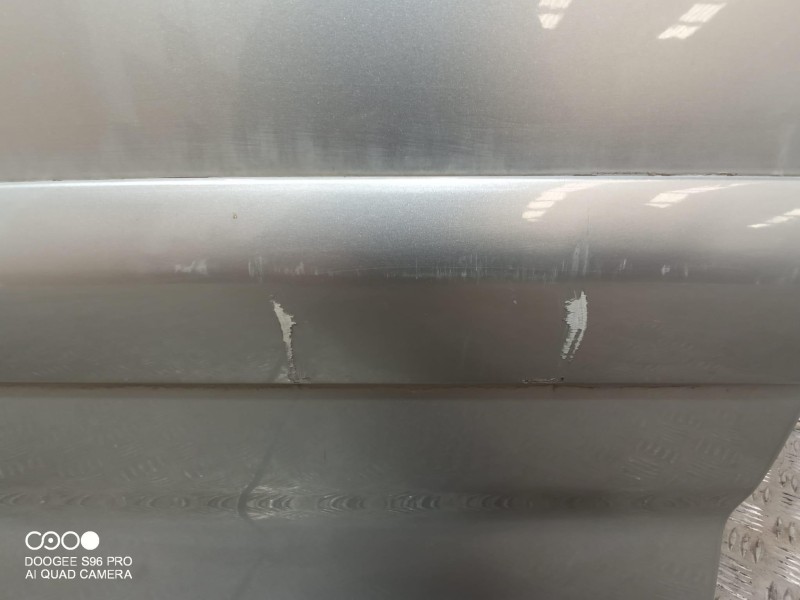 Recambio de puerta trasera derecha para honda cr-v (rd8) es referencia OEM IAM   