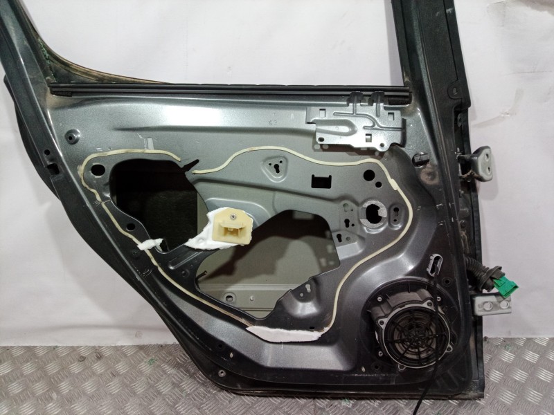 Recambio de puerta trasera izquierda para peugeot 308 confort referencia OEM IAM   