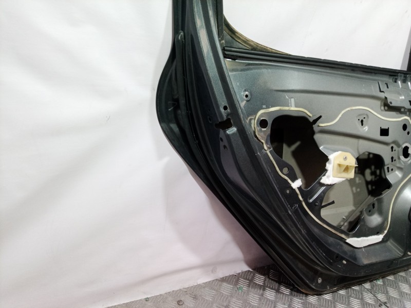 Recambio de puerta trasera izquierda para peugeot 308 confort referencia OEM IAM   