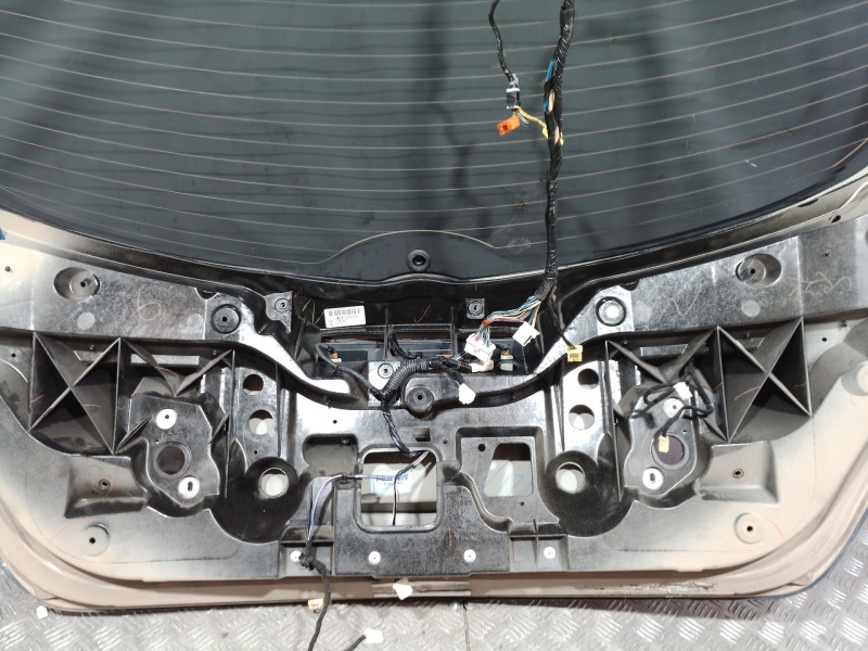 Recambio de porton trasero para nissan murano (z50) básico referencia OEM IAM 90100CC39C  