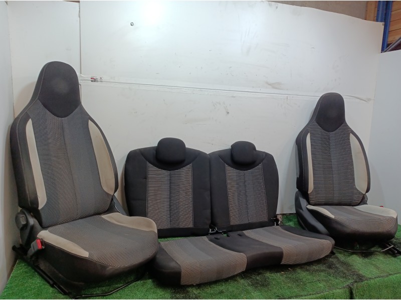 Recambio de juego asientos completo para peugeot 108 active referencia OEM IAM 5PUERTAS 5 PUERTAS 5 PUERTAS