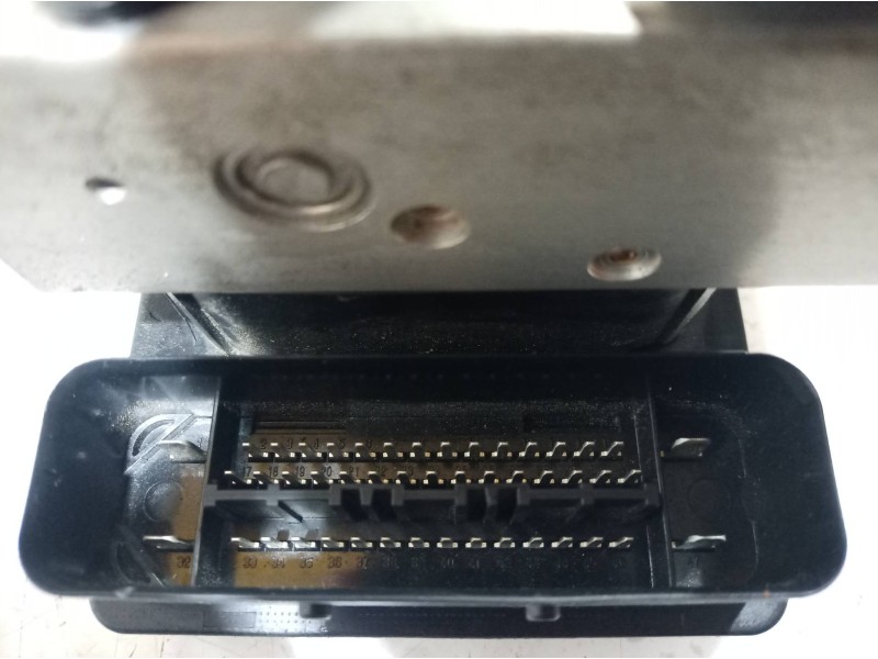 Recambio de abs para ssangyong kyron 200 xdi 2wd referencia OEM IAM 4894009001 4894009001 4894009001