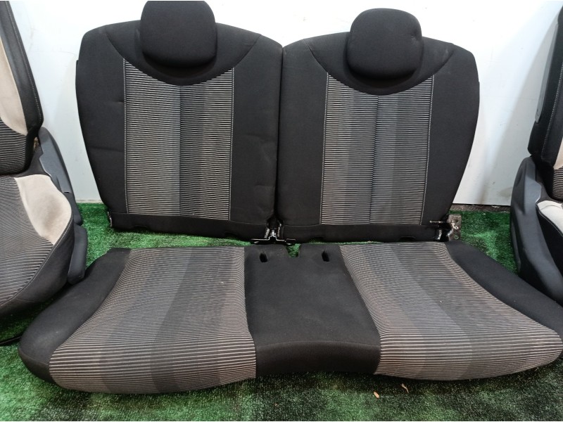 Recambio de juego asientos completo para peugeot 108 active referencia OEM IAM 5PUERTAS 5 PUERTAS 5 PUERTAS