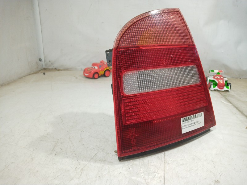 Recambio de piloto trasero izquierdo para skoda octavia berlina (1u2) referencia OEM IAM 1U6945111 1U6945111 1U6945111