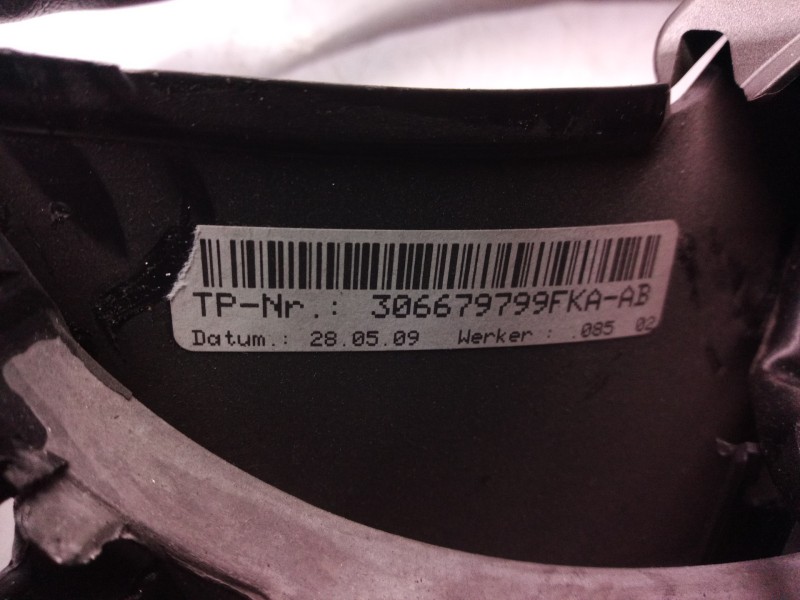 Recambio de volante para toyota yaris active referencia OEM IAM 306679799FKA 306679799 306679799