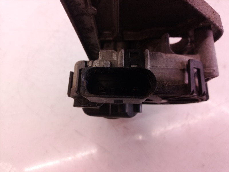 Recambio de motor limpia delantero para ford focus berlina (cap) trend referencia OEM IAM 3397020776 3397020776 4M5117504