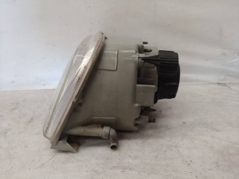 Recambio de faro derecho para renault 5 referencia OEM IAM   