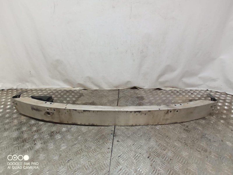 Recambio de refuerzo paragolpes delantero para mercedes-benz clase c (w203) berlina 220 cdi (203.006) referencia OEM IAM   