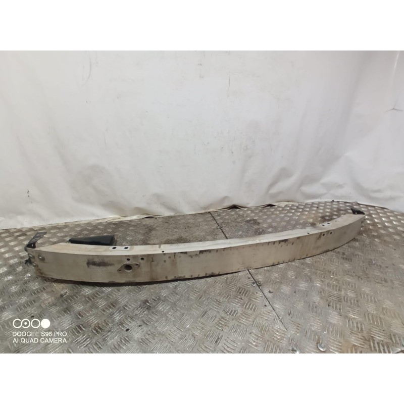 Recambio de refuerzo paragolpes delantero para mercedes-benz clase c (w203) berlina 220 cdi (203.006) referencia OEM IAM   