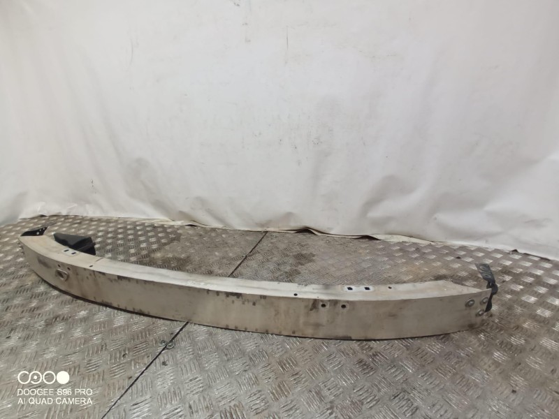 Recambio de refuerzo paragolpes delantero para mercedes-benz clase c (w203) berlina 220 cdi (203.006) referencia OEM IAM   