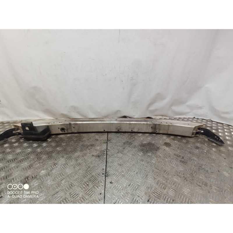 Recambio de refuerzo paragolpes delantero para mercedes-benz clase c (w203) berlina 220 cdi (203.006) referencia OEM IAM   