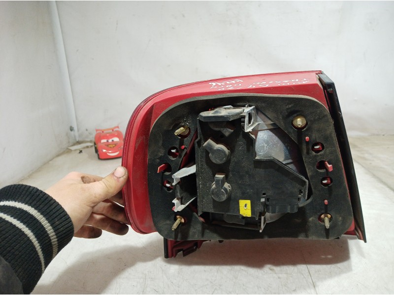 Recambio de piloto trasero derecho para audi a4 berlina (b5) referencia OEM IAM   