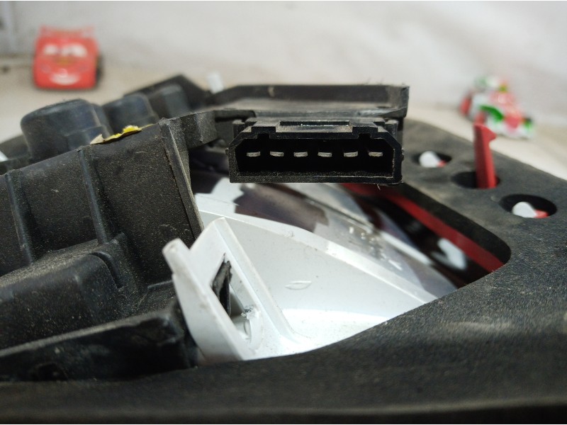 Recambio de piloto trasero derecho para audi a4 berlina (b5) referencia OEM IAM   