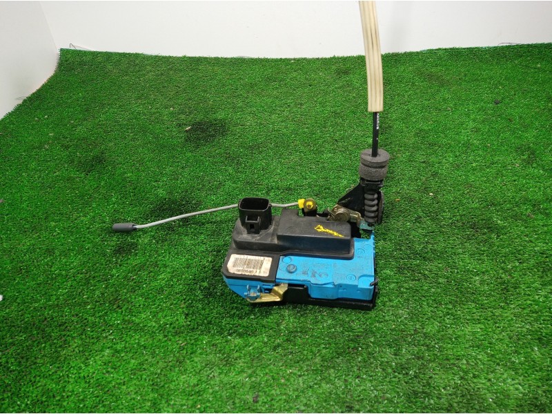 Recambio de cerradura puerta delantera derecha para volvo s60 berlina 2.4 (103kw) referencia OEM IAM 8650546 8650546 