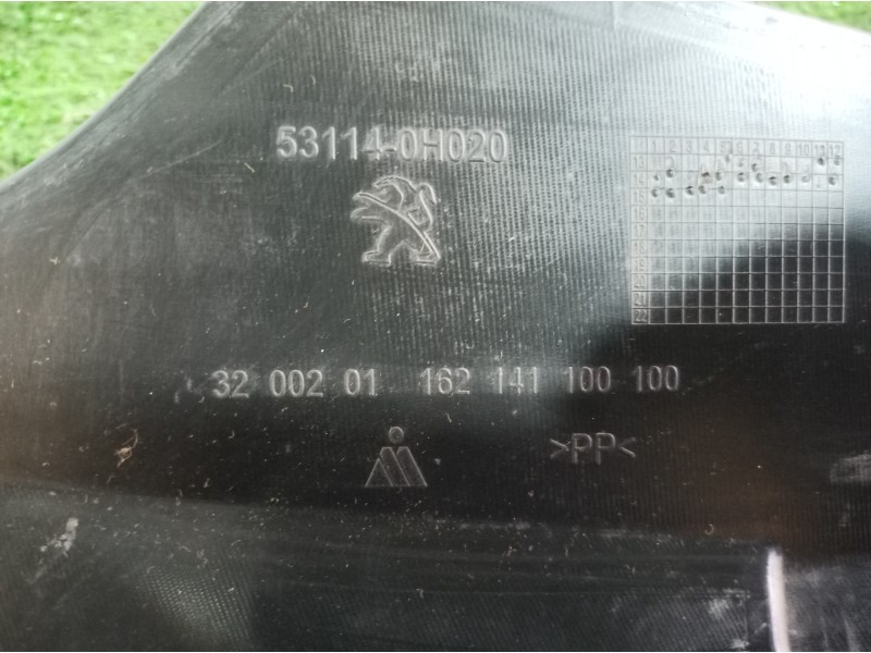 Recambio de rejilla delantera para peugeot 108 active referencia OEM IAM 531140H020 531140H020 531140H020