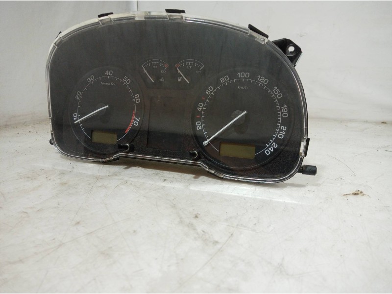 Recambio de cuadro instrumentos para skoda octavia berlina (1u2) referencia OEM IAM 1U0920811B 1U0920811B 1U0920811