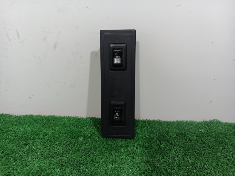 Recambio de interruptor para mitsubishi colt (cj0) 1300 glx referencia OEM IAM SINREF SIN REF 