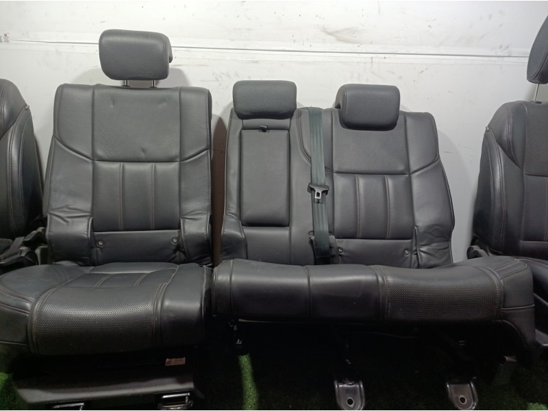 Recambio de juego asientos completo para mahindra xuv 500 xuv 500 fwd w6 referencia OEM IAM   