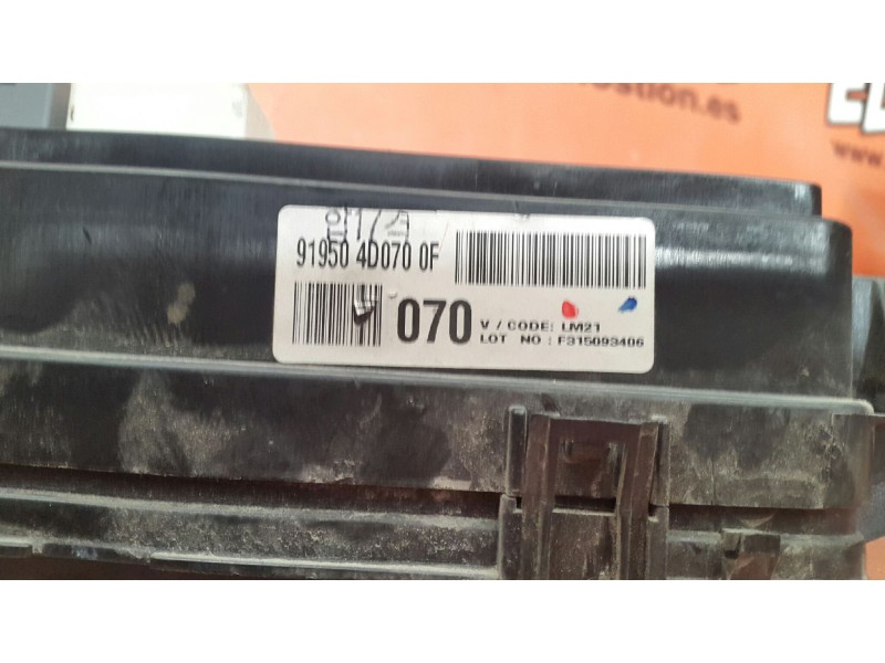 Recambio de caja reles / fusibles para kia carnival 2.9 crdi vgt ex referencia OEM IAM 919544D280 919504D0700F 919544D280