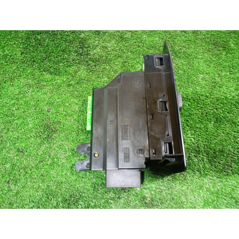 Recambio de mando elevalunas delantero derecho para volvo s60 berlina 2.4 (103kw) referencia OEM IAM 8651328 8651328 8651328