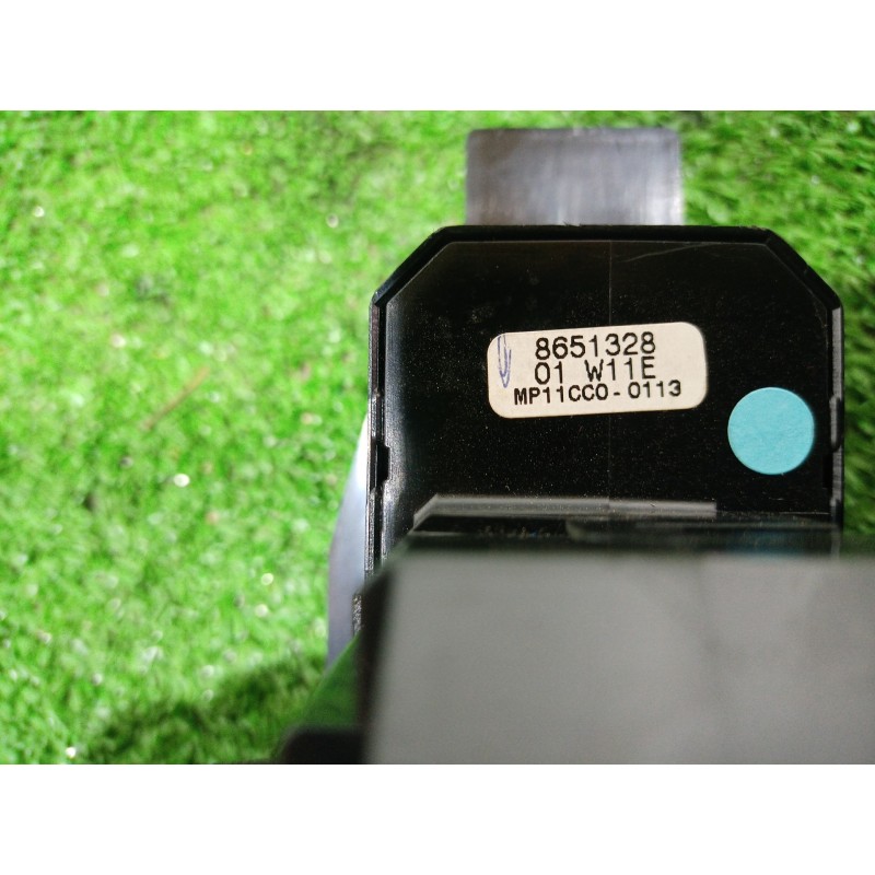 Recambio de mando elevalunas delantero derecho para volvo s60 berlina 2.4 (103kw) referencia OEM IAM 8651328 8651328 8651328