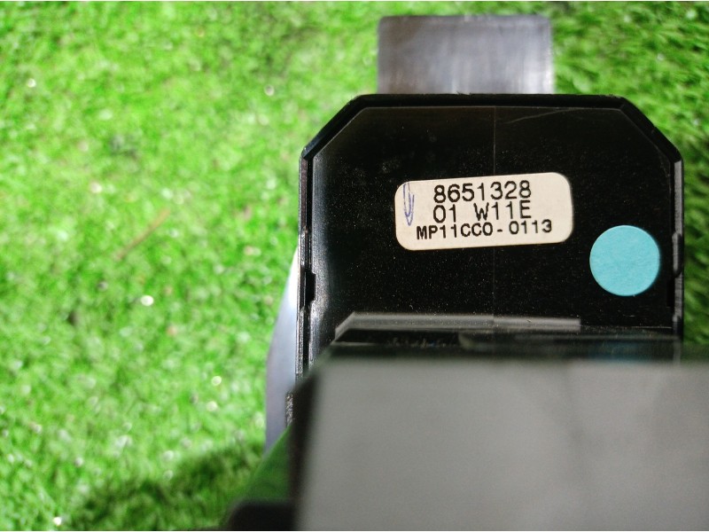 Recambio de mando elevalunas delantero derecho para volvo s60 berlina 2.4 (103kw) referencia OEM IAM 8651328 8651328 8651328