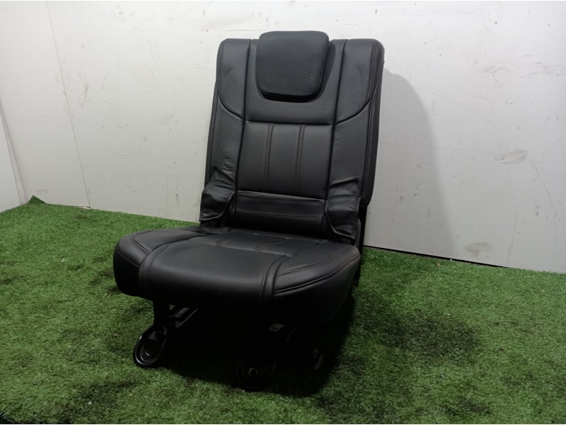 Recambio de asiento para mahindra xuv 500 xuv 500 fwd w6 referencia OEM IAM   