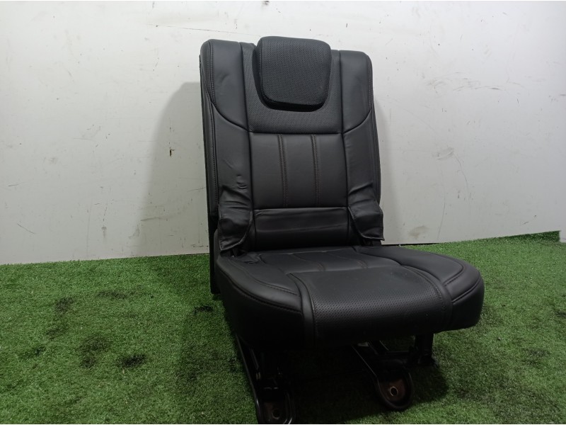 Recambio de asiento para mahindra xuv 500 xuv 500 fwd w6 referencia OEM IAM   