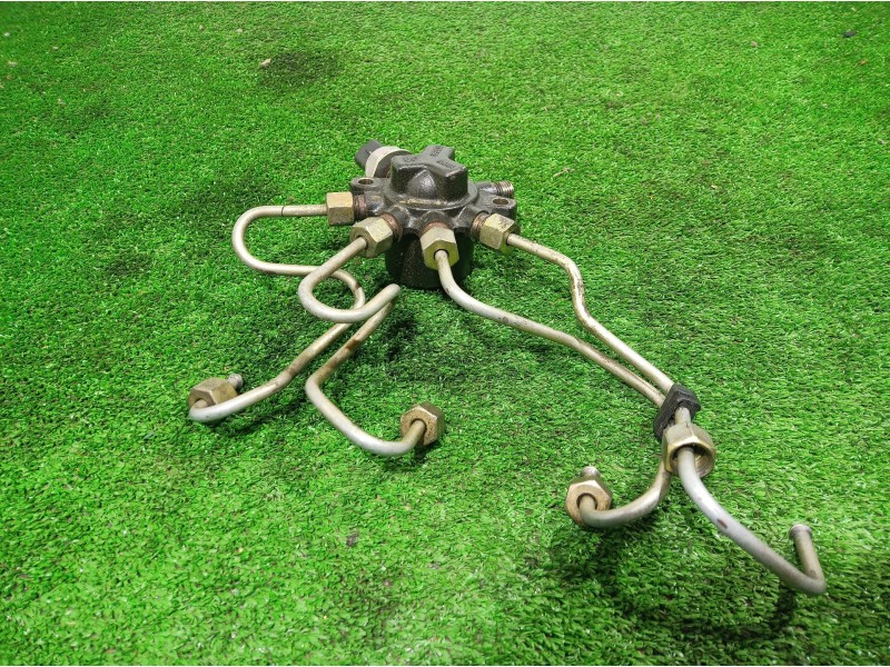 Recambio de rampa inyectora para nissan kubistar (x76) referencia OEM IAM 9307Z511A 9307Z511A 9307Z511A