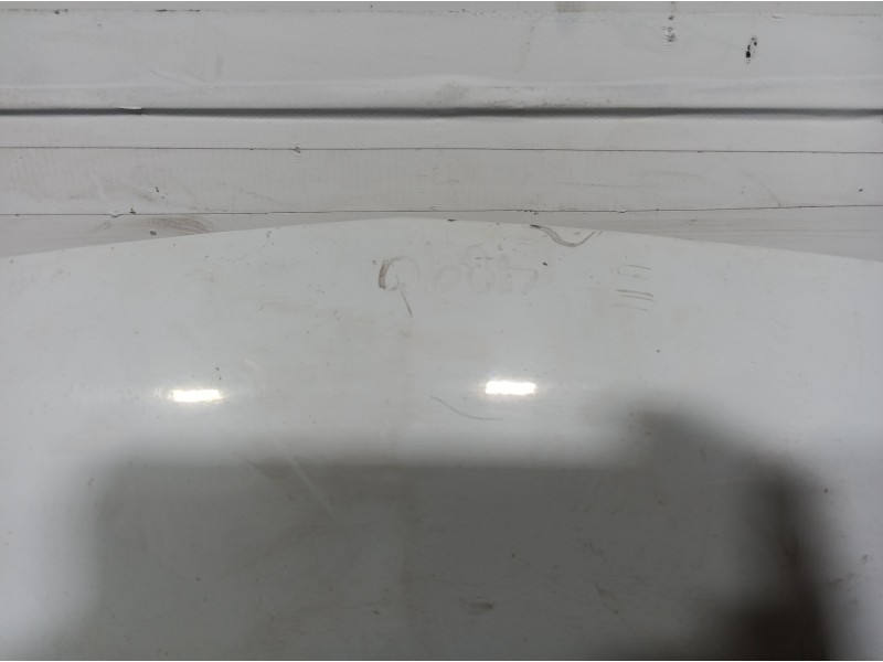 Recambio de capot para opel corsa d ´´111 years´´ referencia OEM IAM   