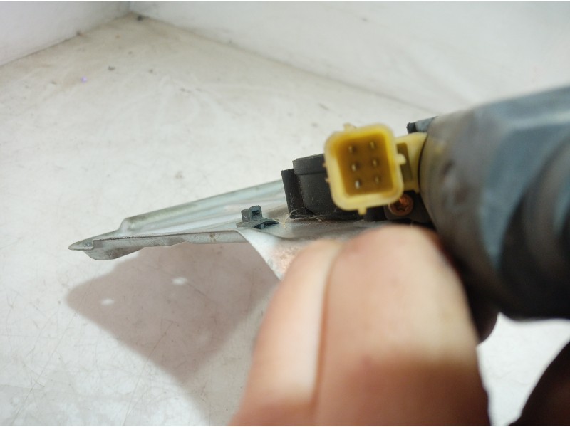 Recambio de elevalunas delantero izquierdo para land rover range rover (lp) dse (100kw) referencia OEM IAM   