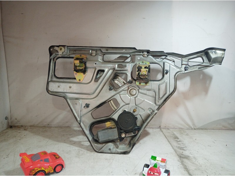 Recambio de elevalunas trasero derecho para land rover range rover (lp) dse (100kw) referencia OEM IAM 0130821317 0130821317 013