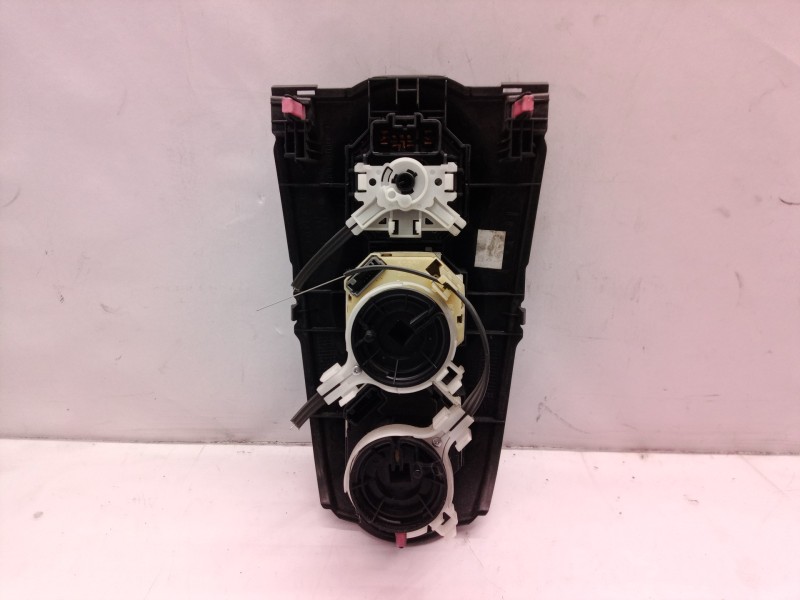 Recambio de mando calefaccion / aire acondicionado para toyota yaris active referencia OEM IAM 554060D190 554060D190 554060D190