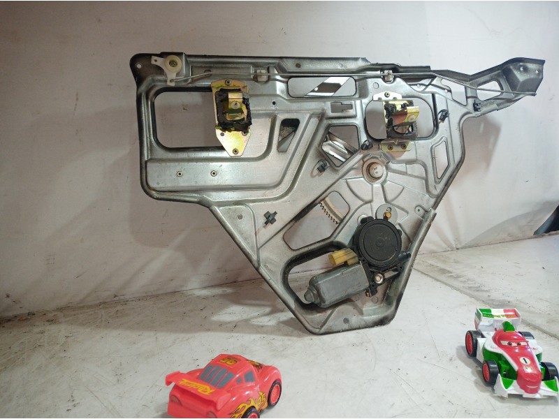 Recambio de elevalunas trasero derecho para land rover range rover (lp) dse (100kw) referencia OEM IAM 0130821317 0130821317 013