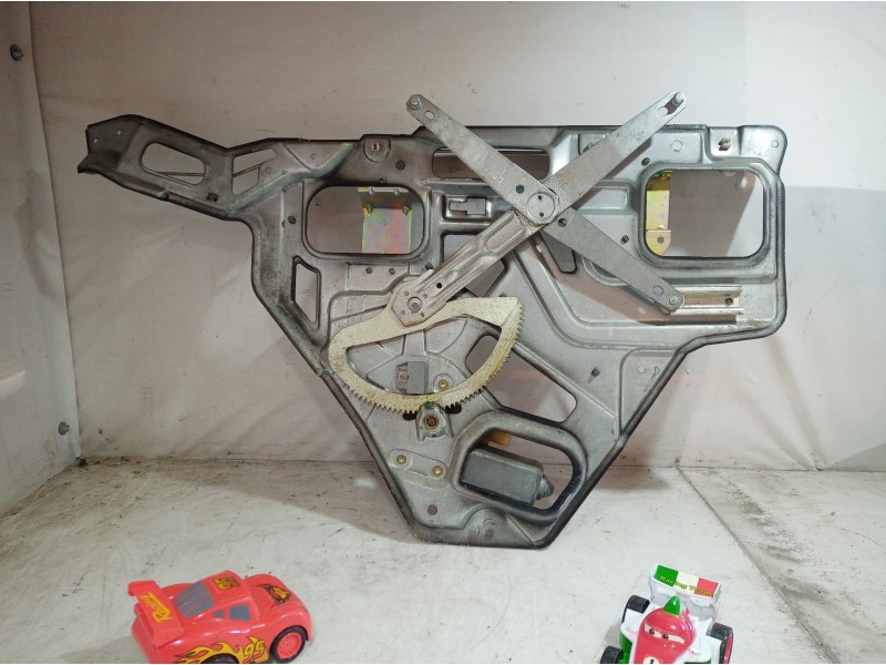 Recambio de elevalunas trasero derecho para land rover range rover (lp) dse (100kw) referencia OEM IAM 0130821317 0130821317 013