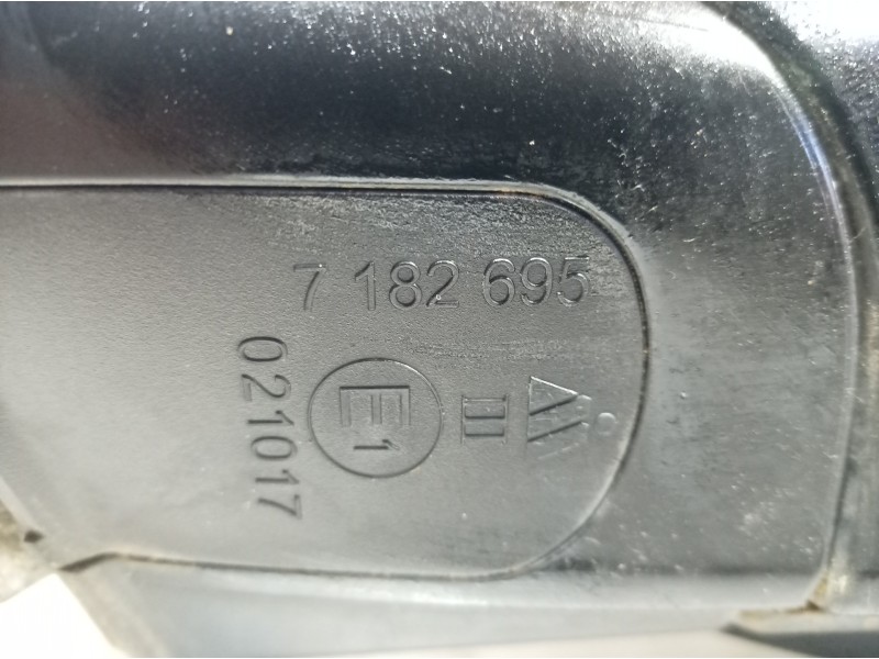 Recambio de retrovisor izquierdo para bmw serie 3 berlina (e90) 316d referencia OEM IAM 7182695 7182695 7182695