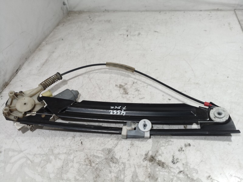 Recambio de elevalunas trasero derecho para bmw serie 5 berlina (e39) 530d exclusive referencia OEM IAM 8252430 8252430 8252430