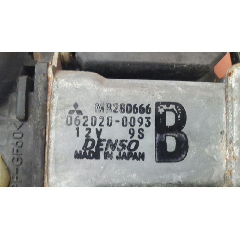 Recambio de elevalunas delantero derecho para mitsubishi galant familiar (ea0) 2500 v6 24v referencia OEM IAM MR280666 062020009