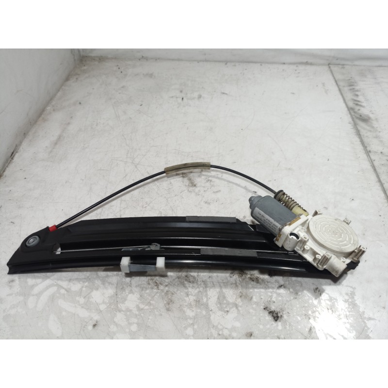 Recambio de elevalunas trasero derecho para bmw serie 5 berlina (e39) 530d exclusive referencia OEM IAM 8252430 8252430 8252430