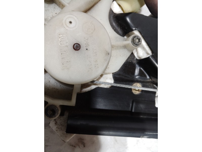 Recambio de elevalunas trasero derecho para bmw serie 5 berlina (e39) 530d exclusive referencia OEM IAM 8252430 8252430 8252430