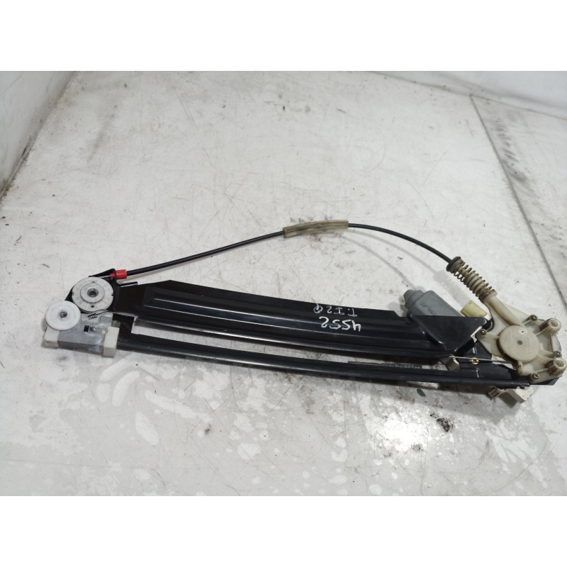 Recambio de elevalunas trasero izquierdo para bmw serie 5 berlina (e39) 530d exclusive referencia OEM IAM 8252429 8252429 825242