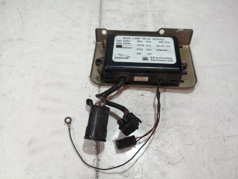 Recambio de modulo electronico para jaguar xj6/12 3.6 daimler / kat referencia OEM IAM 90881081 90881081 90881081