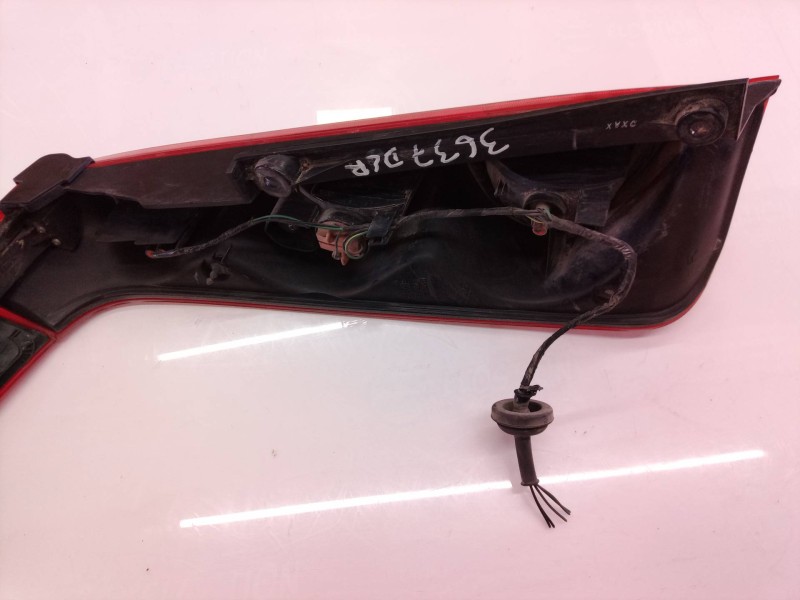 Recambio de piloto trasero derecho para nissan note (e11e) acenta referencia OEM IAM 22016752 22016752 22016752