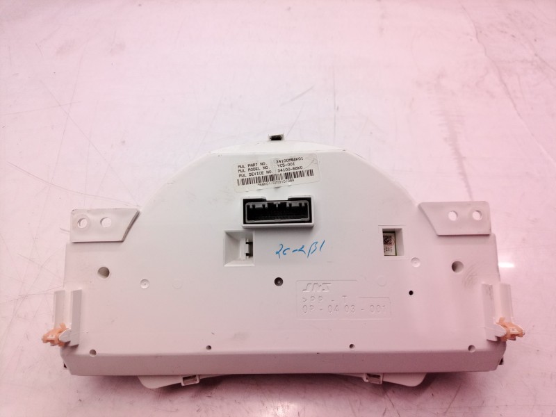 Recambio de cuadro instrumentos para suzuki alto amf 310 referencia OEM IAM 34100M68K01 34100M68K01 34100M68K01